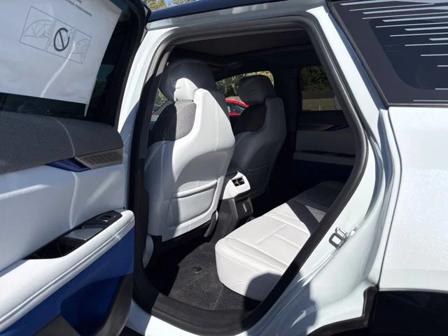 New 2027 Vibrant White Tricoat Cadillac Sport image 15