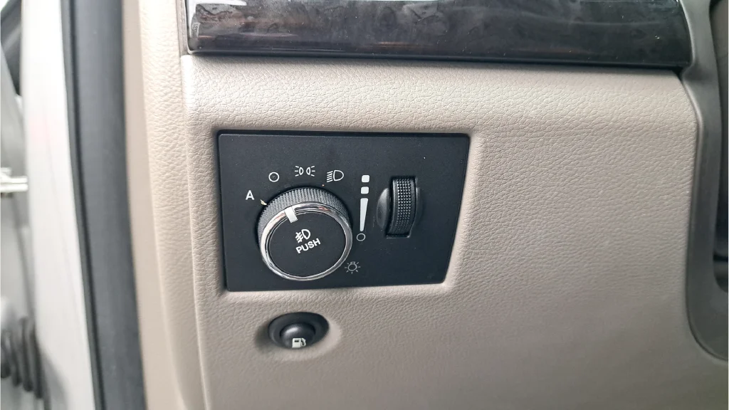 Used 2011 Silver Jeep Laredo image 24