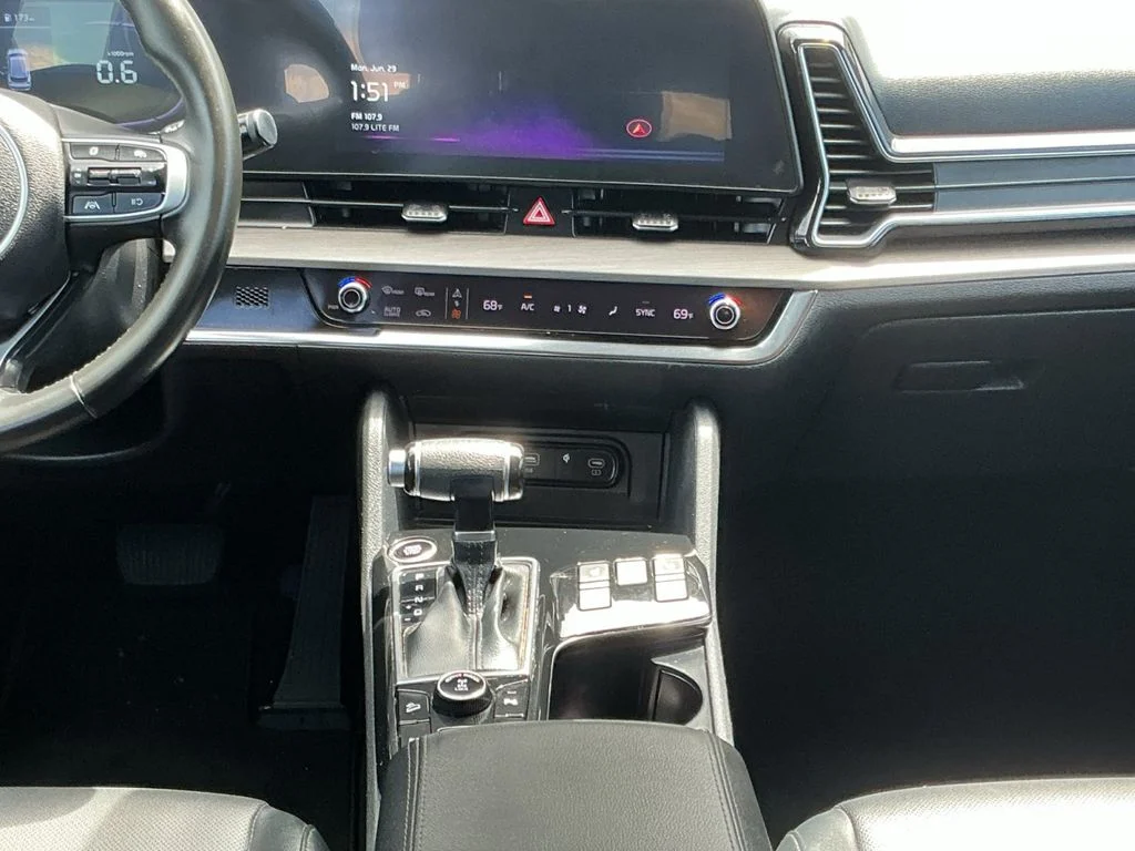 Used 2023 White Kia X-Line image 13