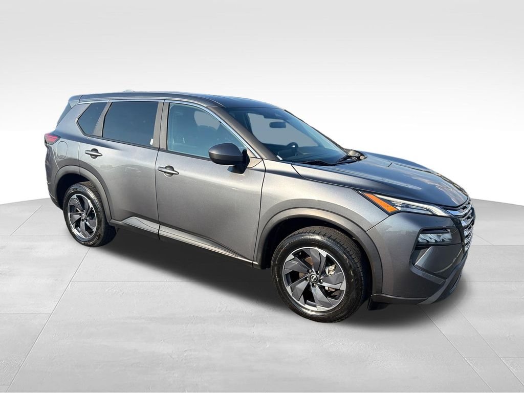 Used 2024 Gray Nissan SV image 8