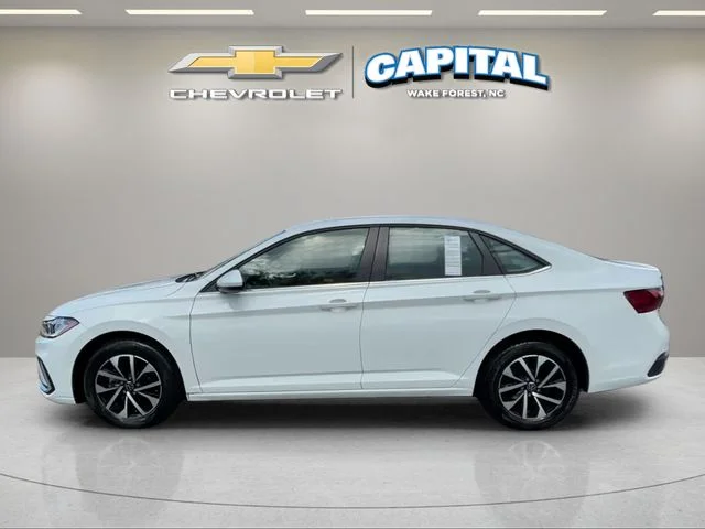Used 2025  Volkswagen 1.5T S image 2