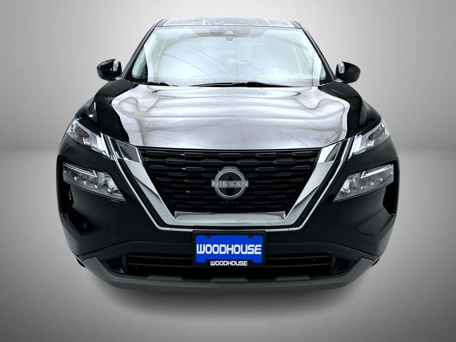 Used 2023 Black Nissan SV image 2