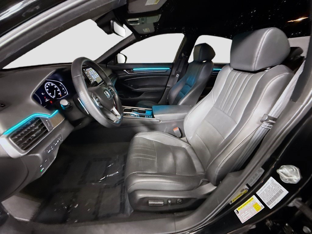 Used 2021 Crystal Black Pearl Honda Touring image 18