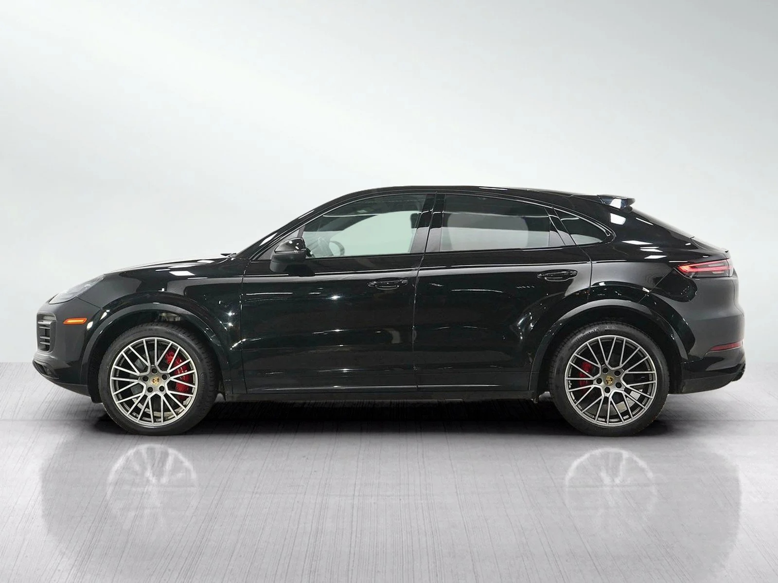 Used 2023 Porsche Cayenne Coup  with VIN WP1BA2AY3PDA27121 for sale in Wayzata, Minnesota