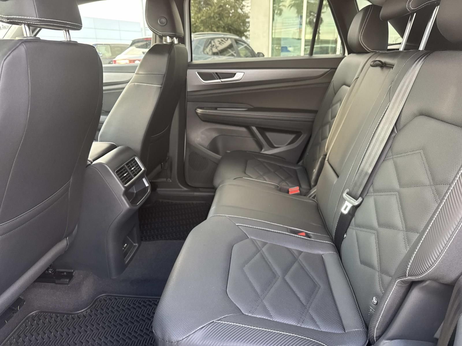 2026 Volkswagen Atlas Cross Sport SE - Photo 7