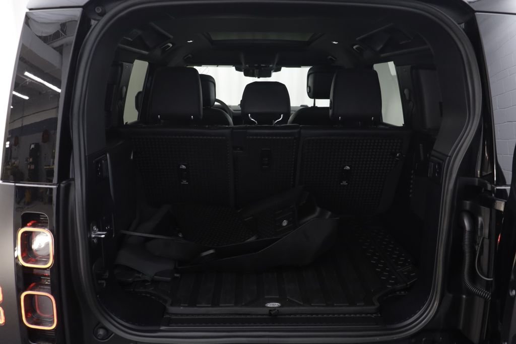 Used 2023 Gray Land Rover Carpathian Edition image 19