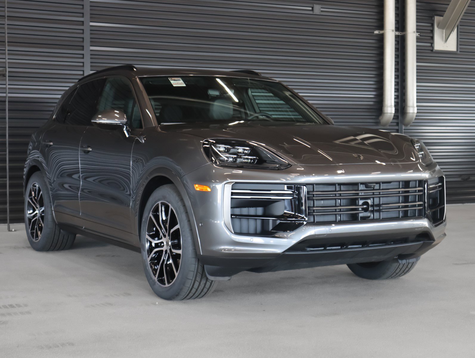 2025 Porsche Cayenne Turbo E-Hybrid - Photo 7