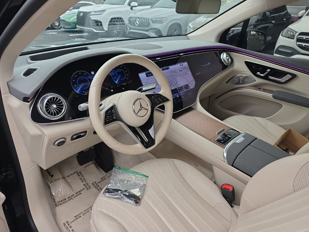 Certified Used 2024 Green Mercedes-Benz 450 image 3