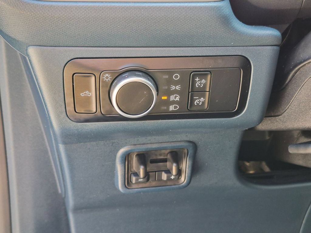 Used 2025 Blue Ford XL image 14