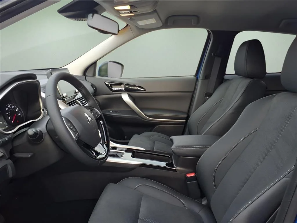 2026 Mitsubishi Eclipse Cross SE - Photo 5