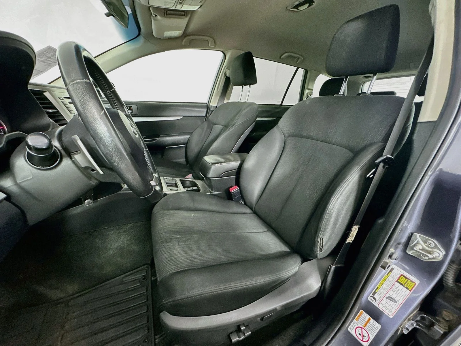 Used 2014 Carbide Gray Metallic Subaru 2.5i Premium image 19