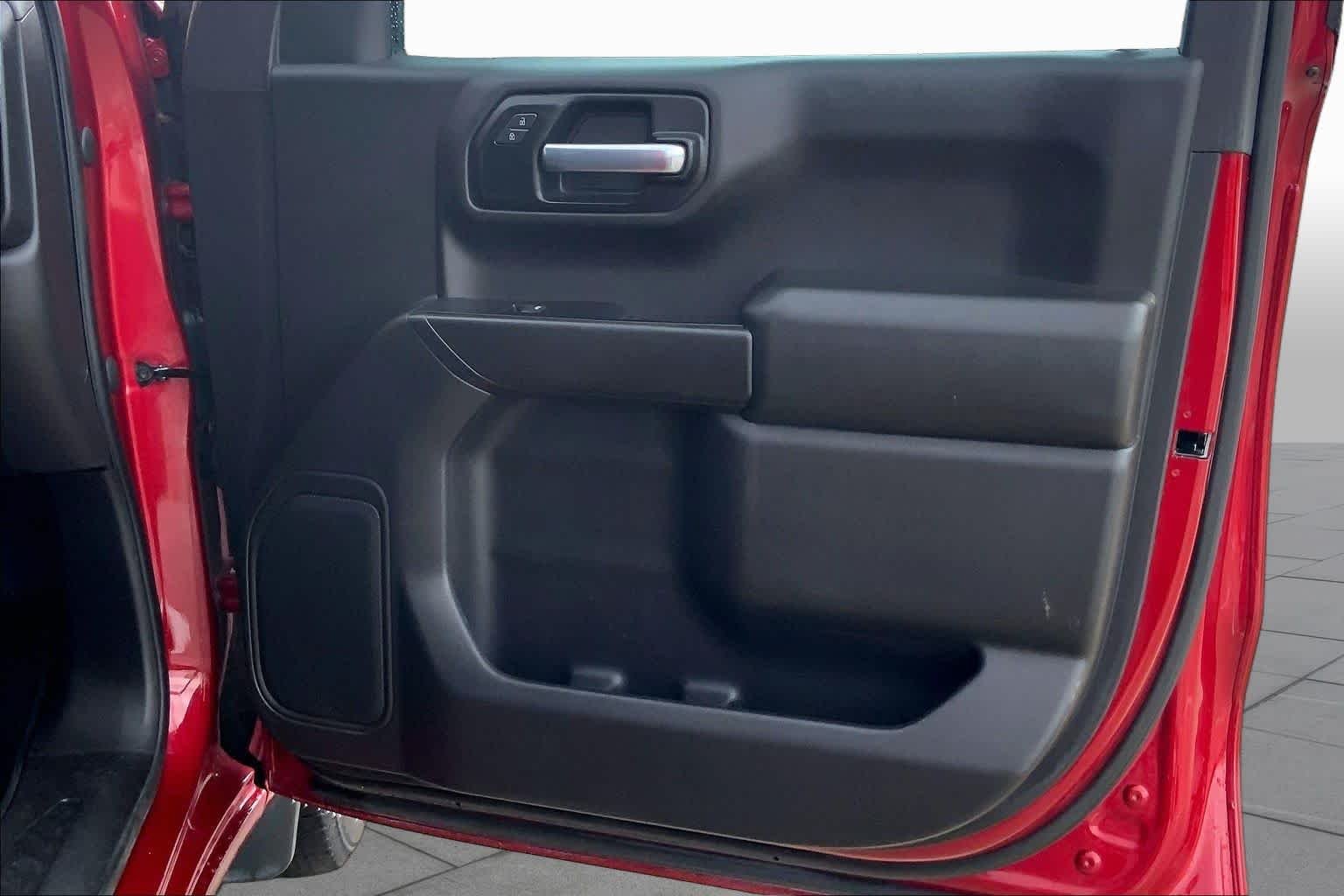 Used 2022 Cherry Red Tintcoat Chevrolet Custom image 22