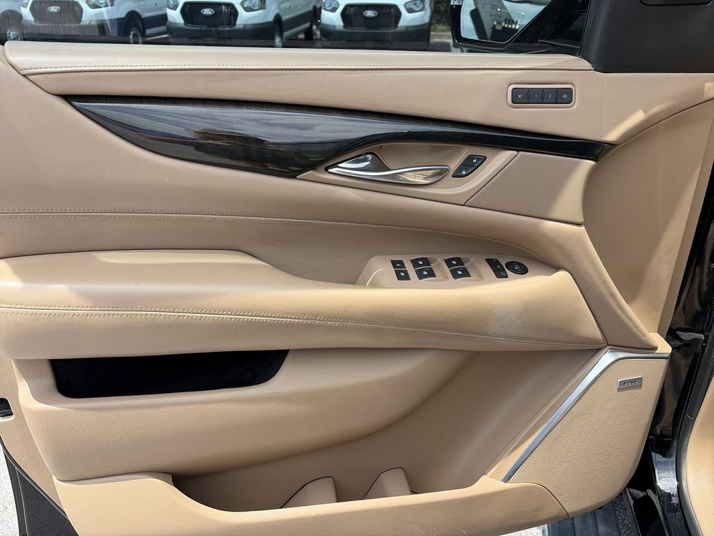Used 2019 Black Cadillac Platinum Edition image 22