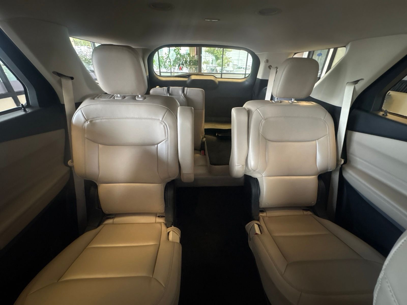 Used 2022 White Ford XLT image 25
