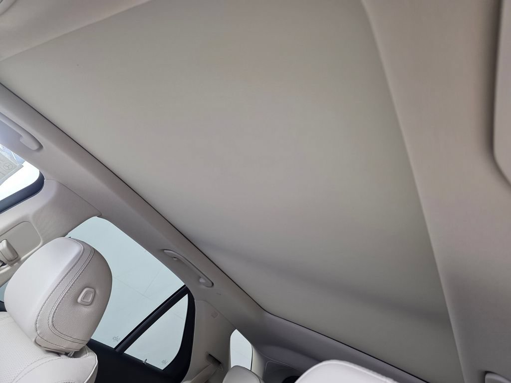 New 2026 Polar White Mercedes-Benz GLE 450 image 25