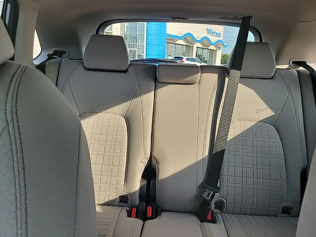 Used 2024  Honda LX image 10