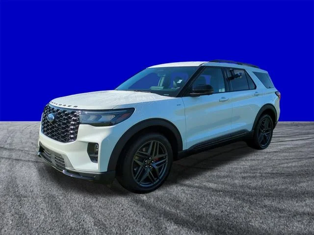 New 2026 Star White Metallic Tri-Coat Ford ST-Line image 8