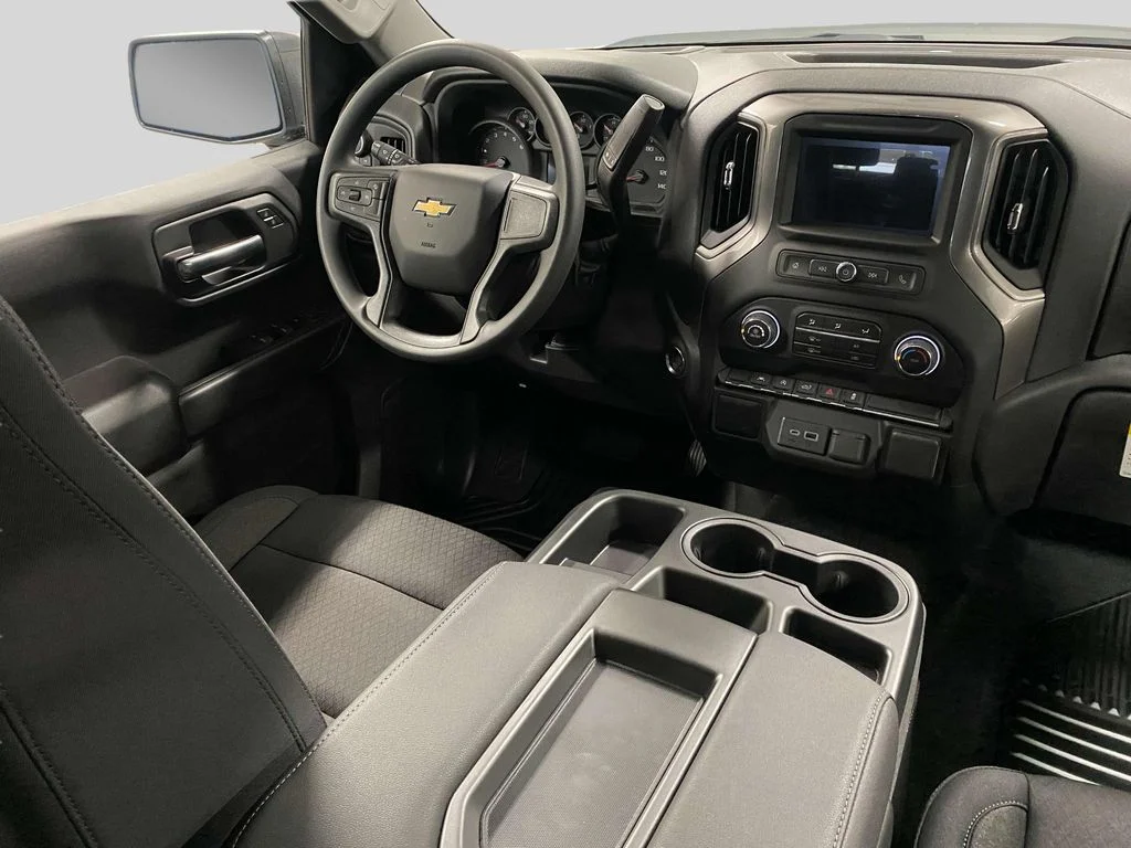 Used 2025 Summit White Chevrolet Custom image 12