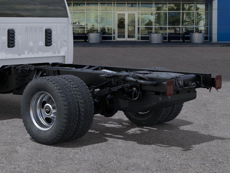 New 2026 Summit White Chevrolet Work Truck image 14