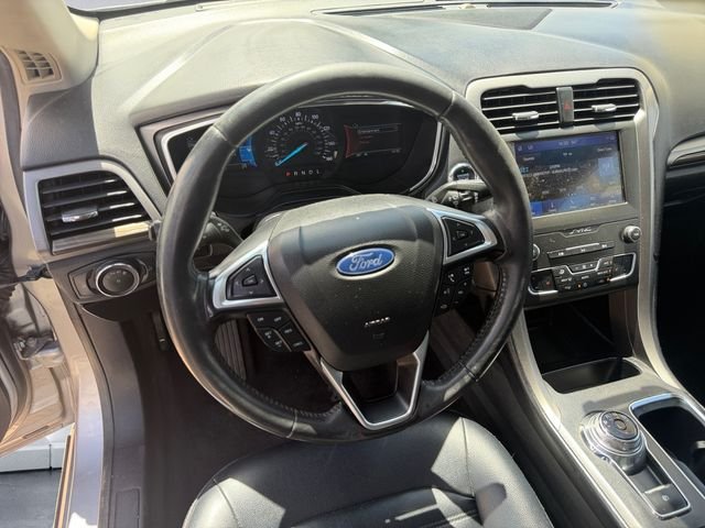 Used 2020 Silver Ford SEL image 9