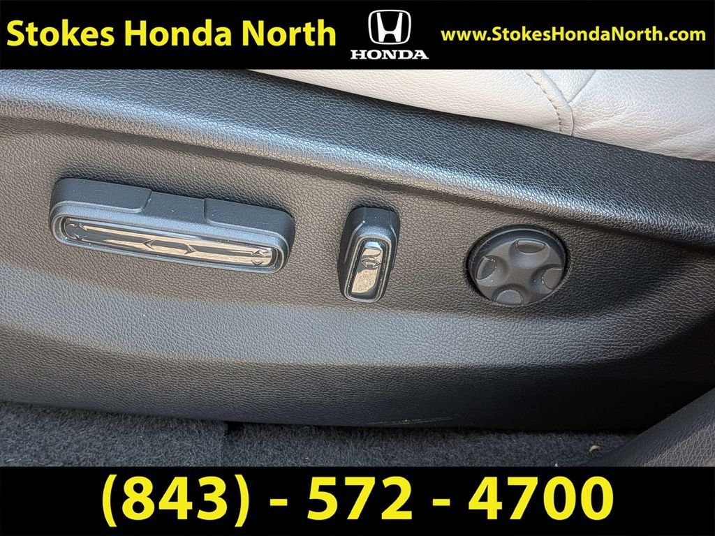Used 2020  Honda Touring image 24