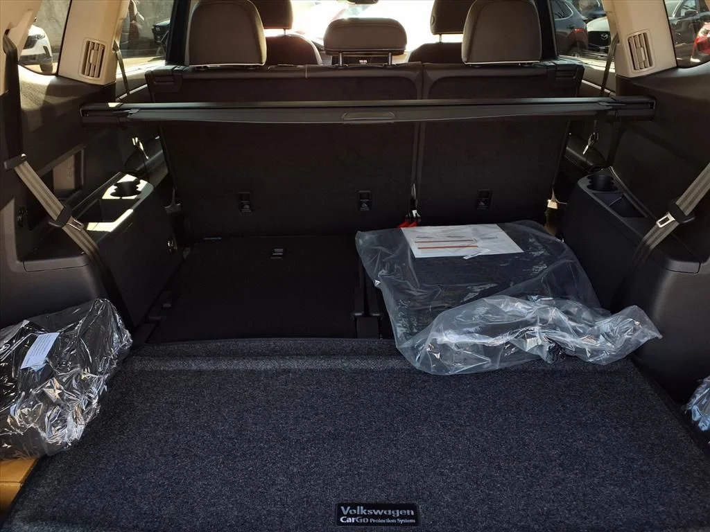 2026 Volkswagen Atlas SEL Premium R-Line - Photo 6