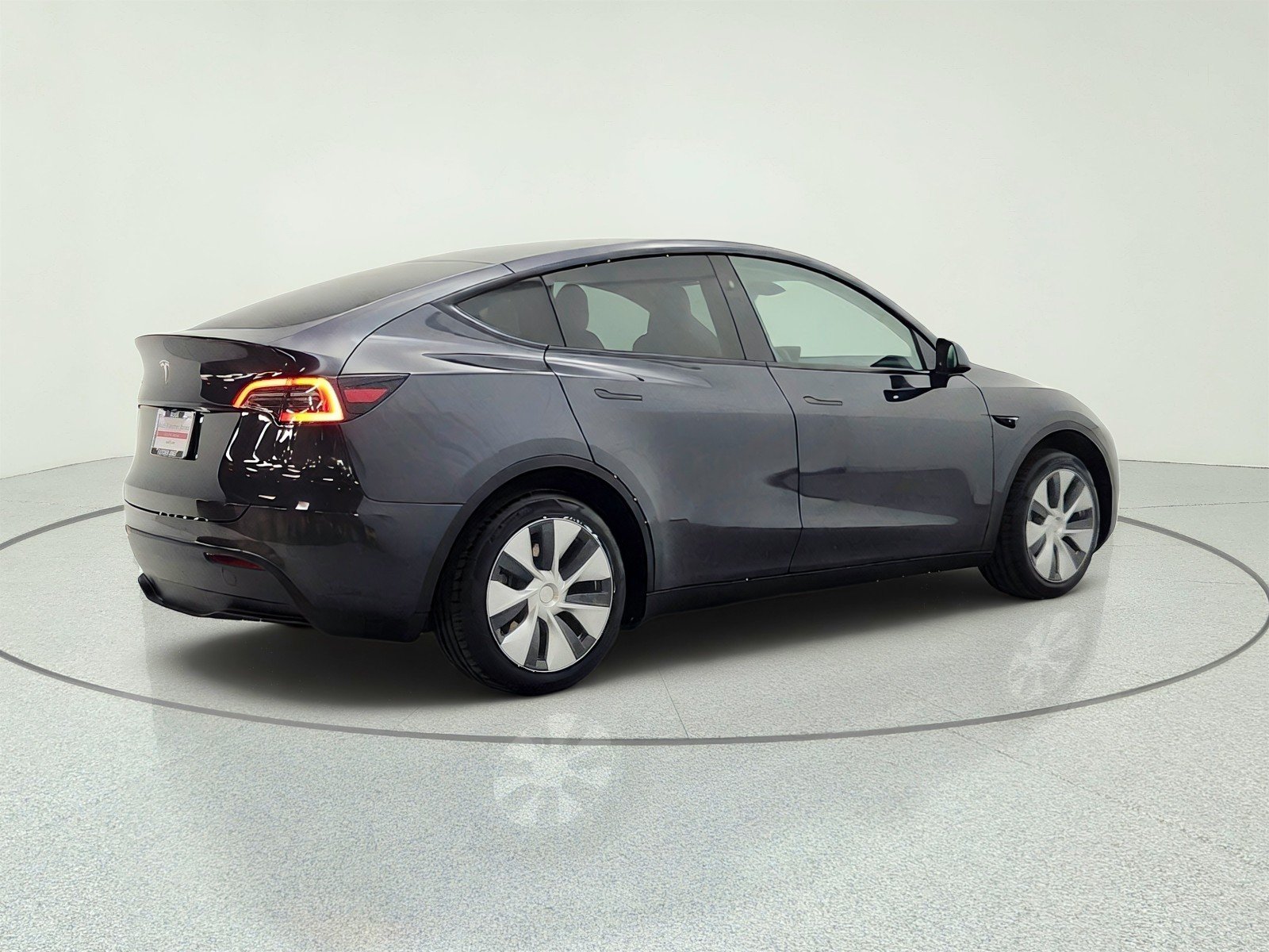 Used 2024 Stealth Grey Tesla Long Range image 5