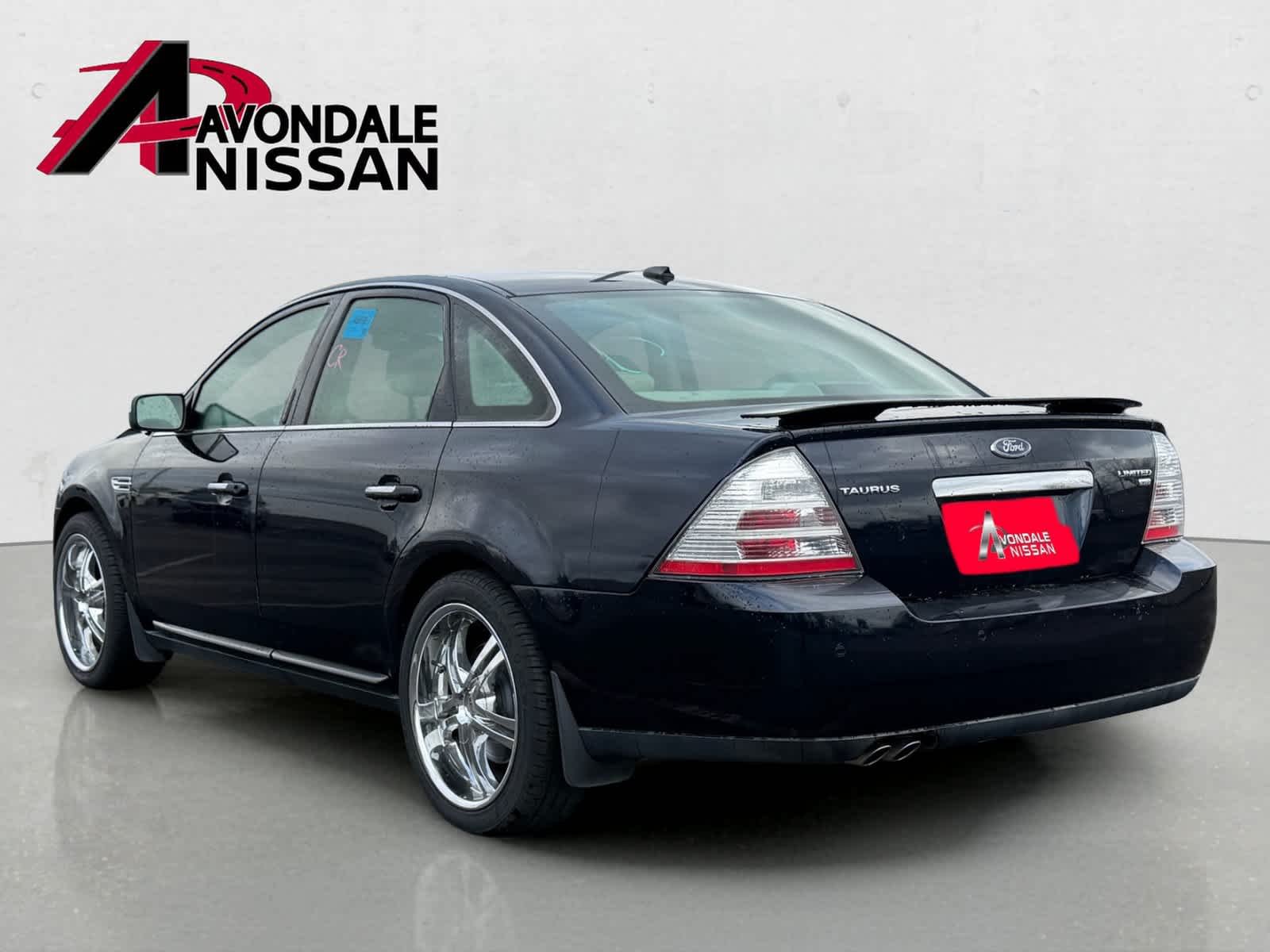 Used 2008 Blue Ford Limited image 3