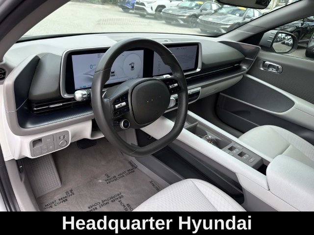 Used 2024 Silver Hyundai SEL image 12