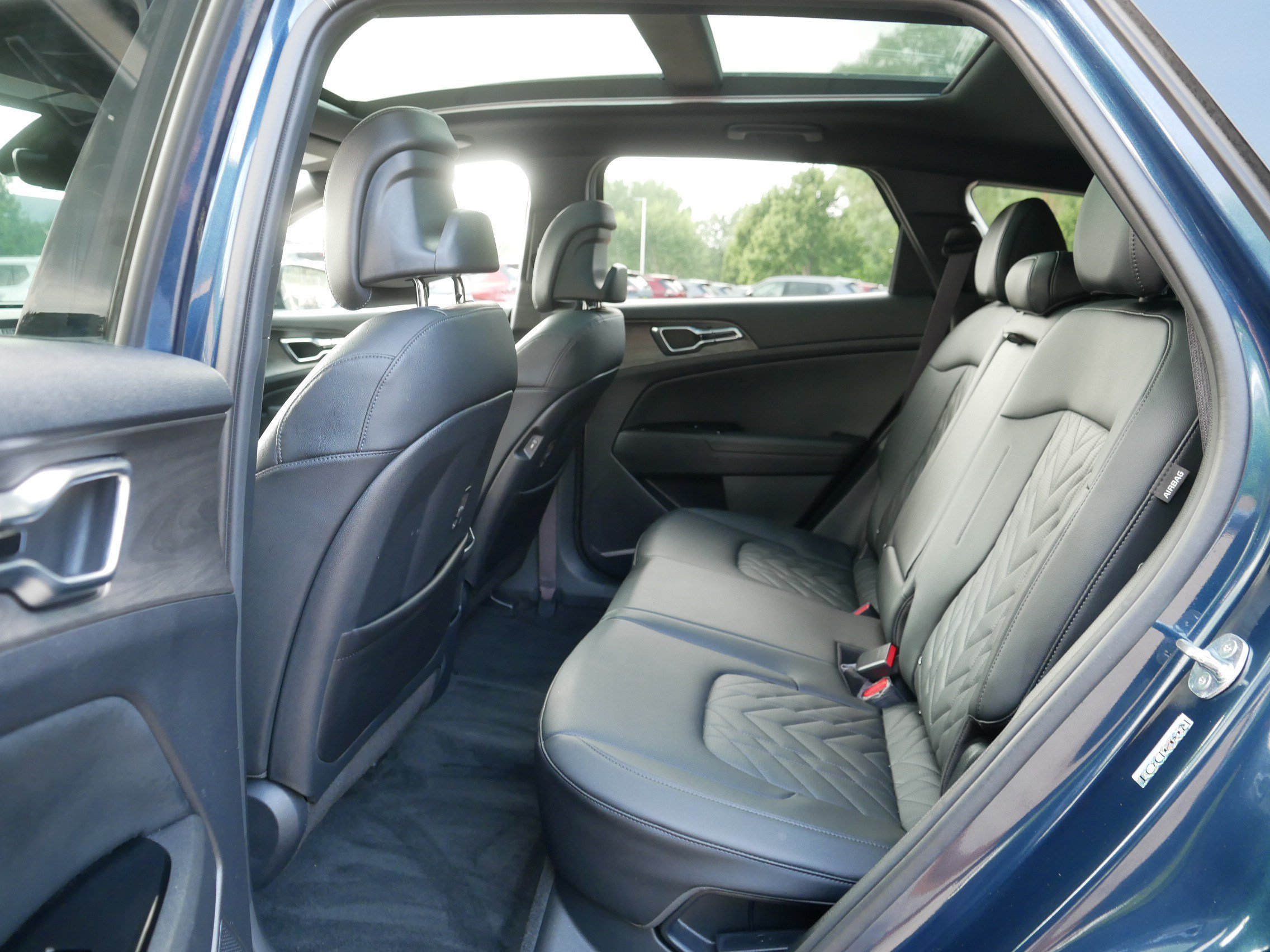 Used 2024 Vesta Blue Kia X-Line image 35