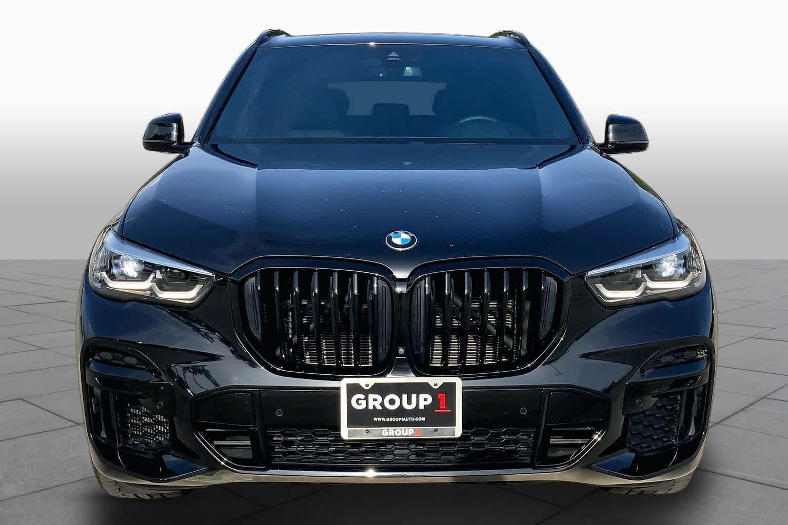 Used 2022 Black Sapphire Metallic BMW xDrive40i image 4
