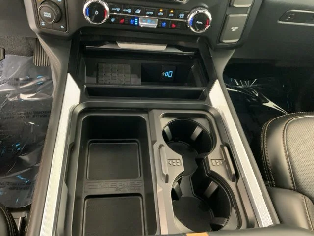 2024 Ford F-350 Super Duty Platinum - Photo 23