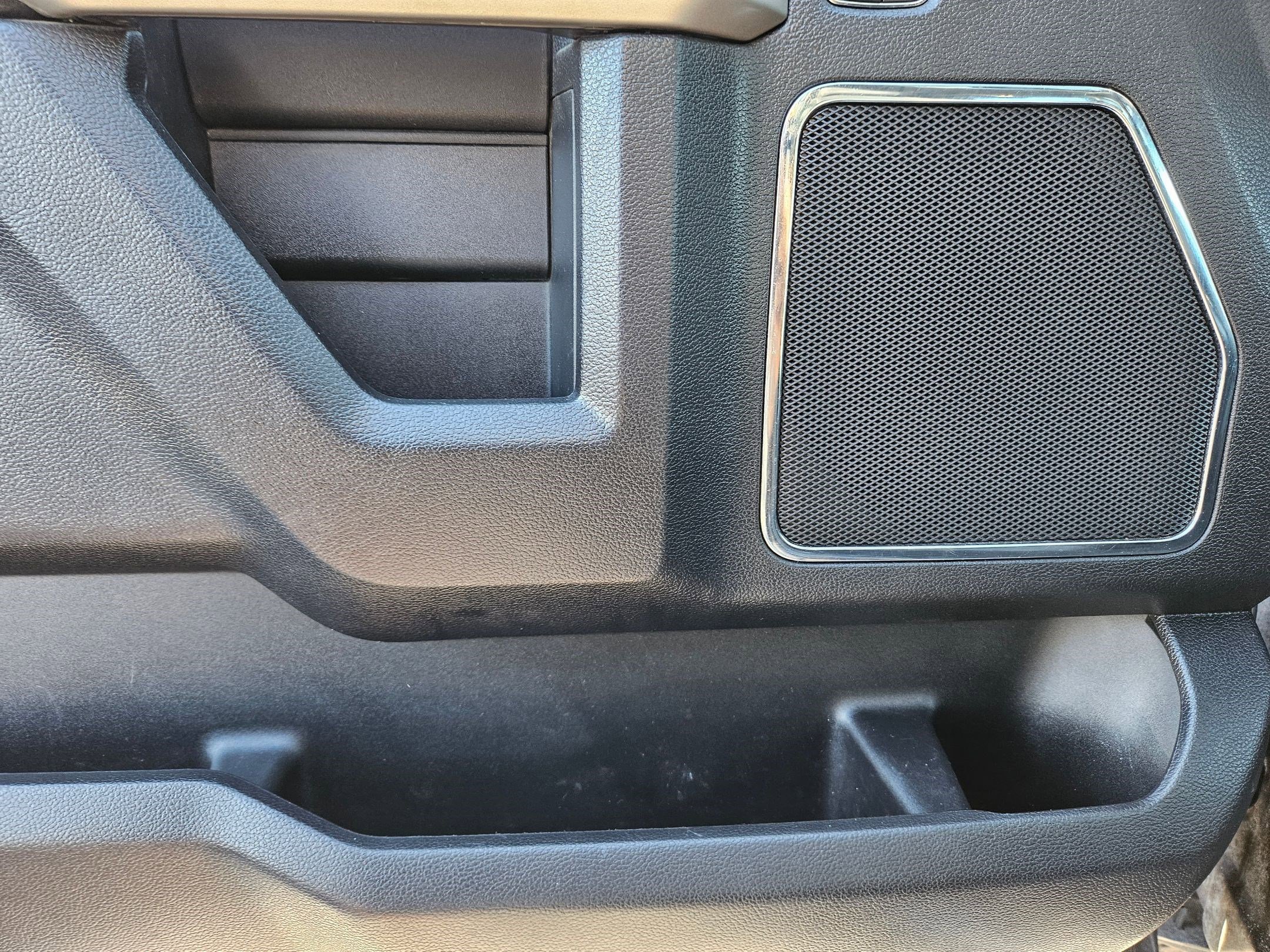 Used 2021 Black Metallic Ford LARIAT image 13