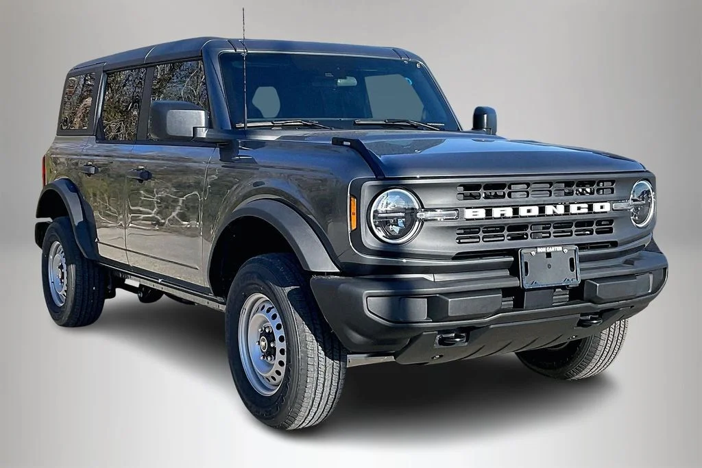 2025 Ford Bronco Base 4x4's photo