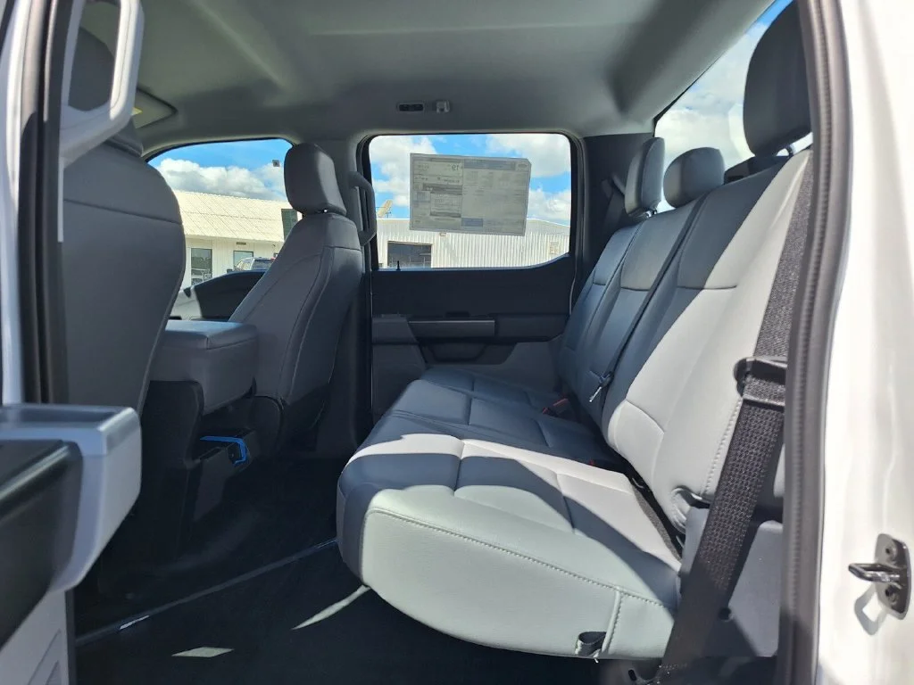 New 2026 Oxford White Ford XL image 10