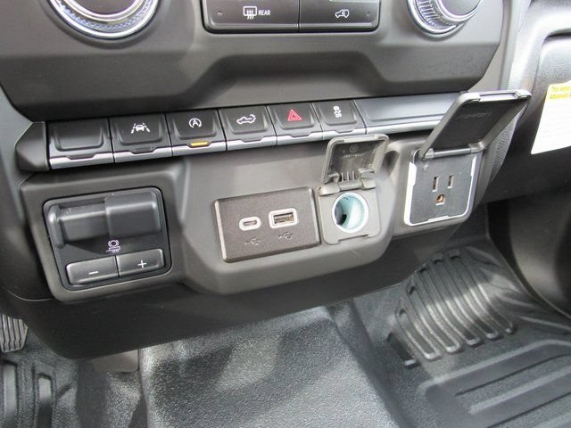 2025 GMC Sierra 1500 Pro - Photo 18