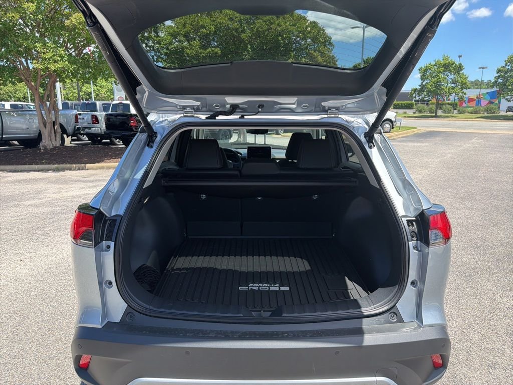 Used 2026 Silver Toyota XLE image 23