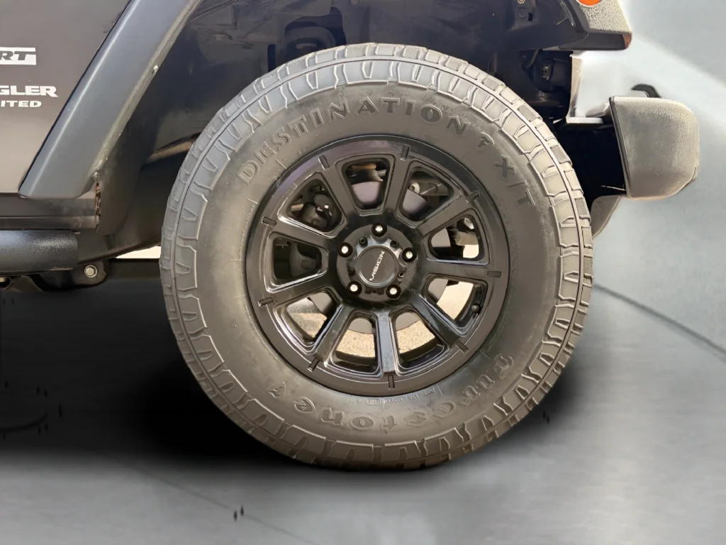 Used 2017 Gray Jeep Unlimited Sport image 15