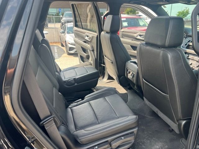 Used 2021 Black Chevrolet Z71 image 13