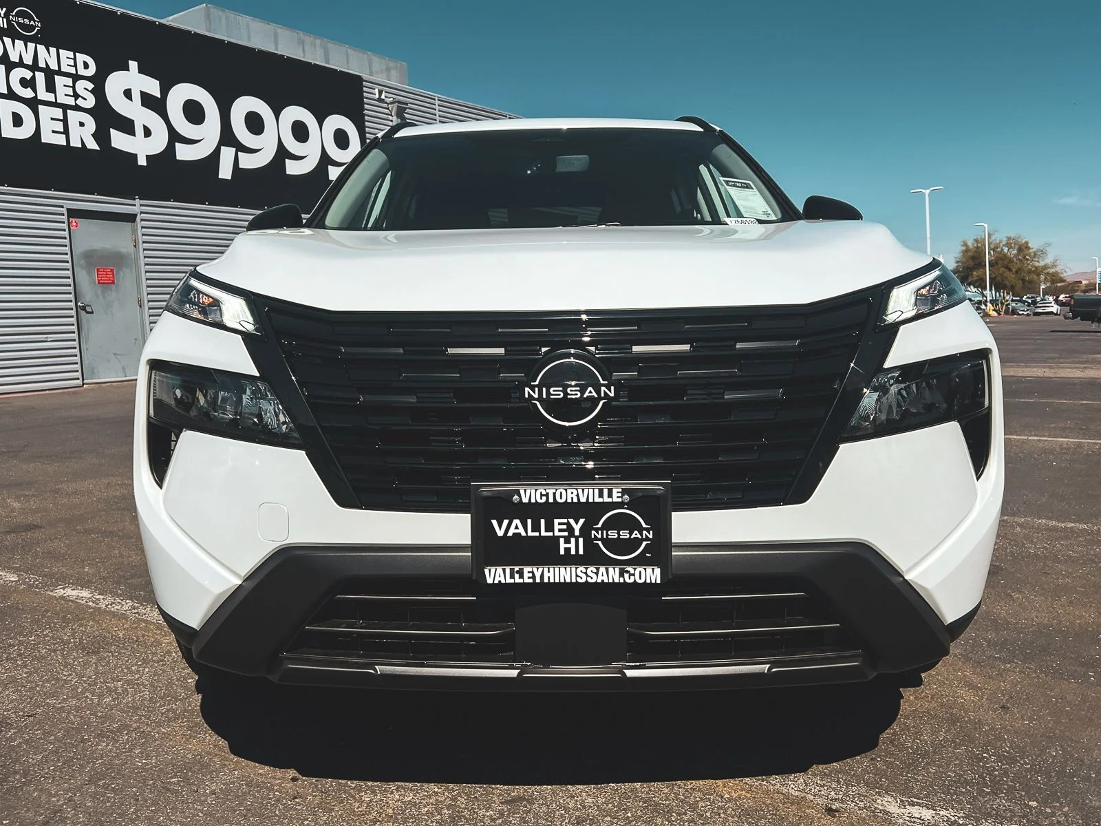 New 2026 Everest White Pearl TriCoat Nissan Dark Armor™ image 12