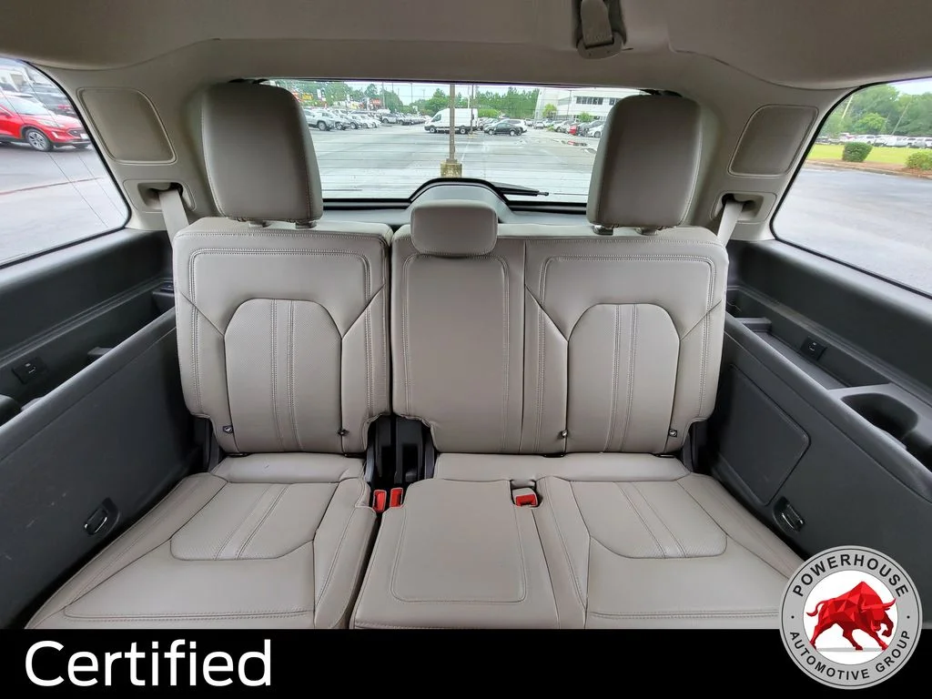 Used 2021 White Ford Limited image 18