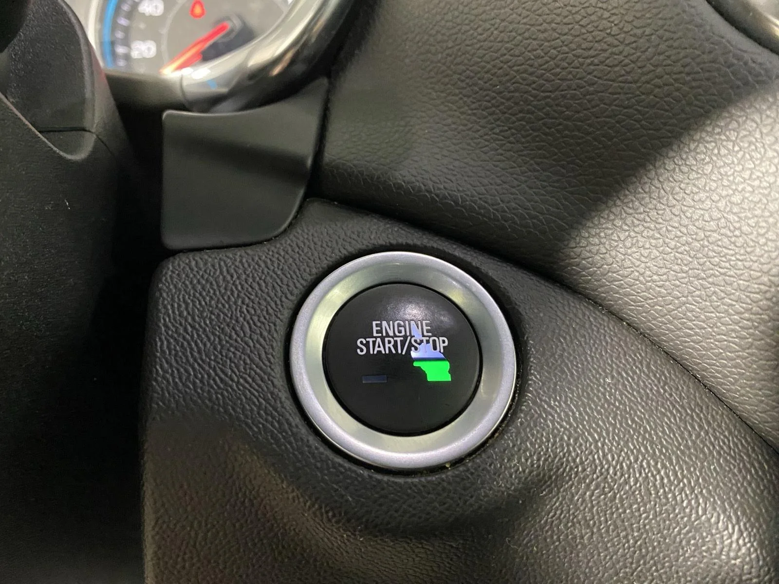 Used 2019 Cajun Red Tintcoat Chevrolet LT image 16