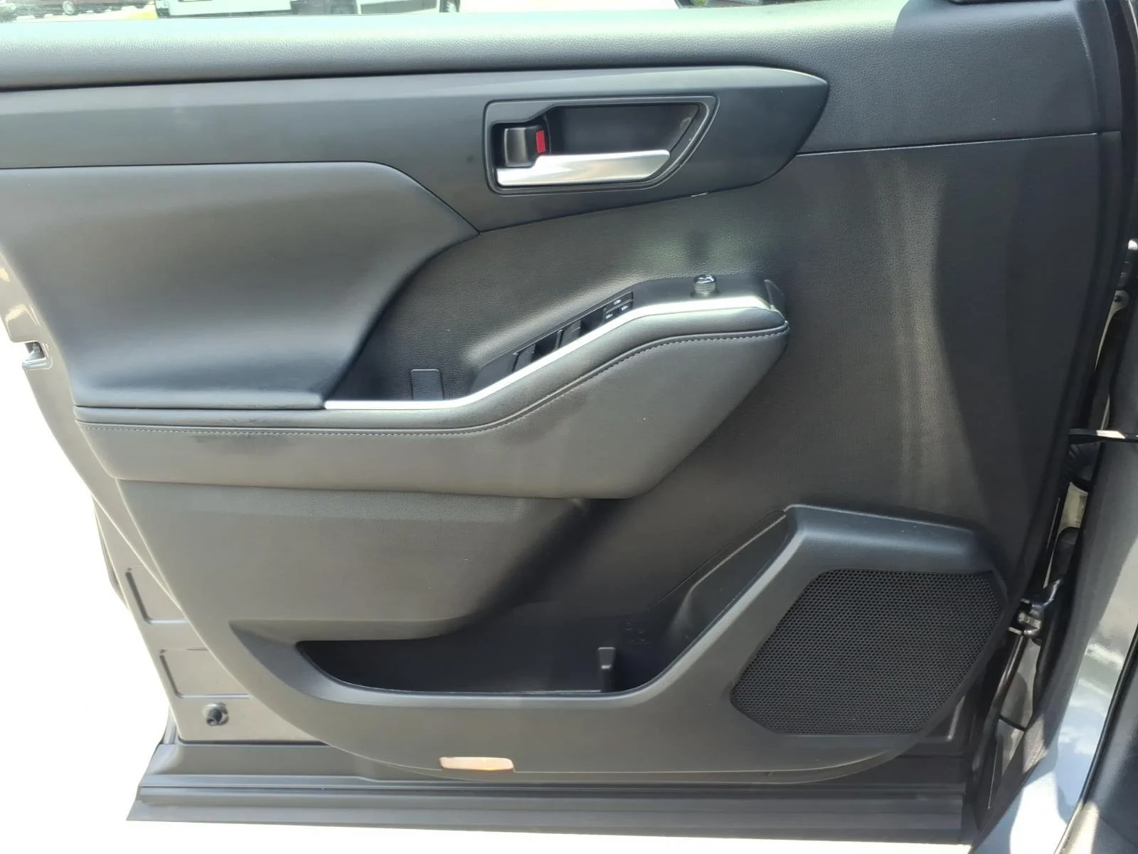 Used 2023 Magnetic Gray Metallic Toyota XLE image 31