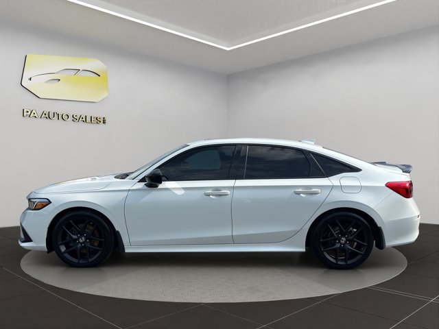 Used 2023 White Honda  image 4