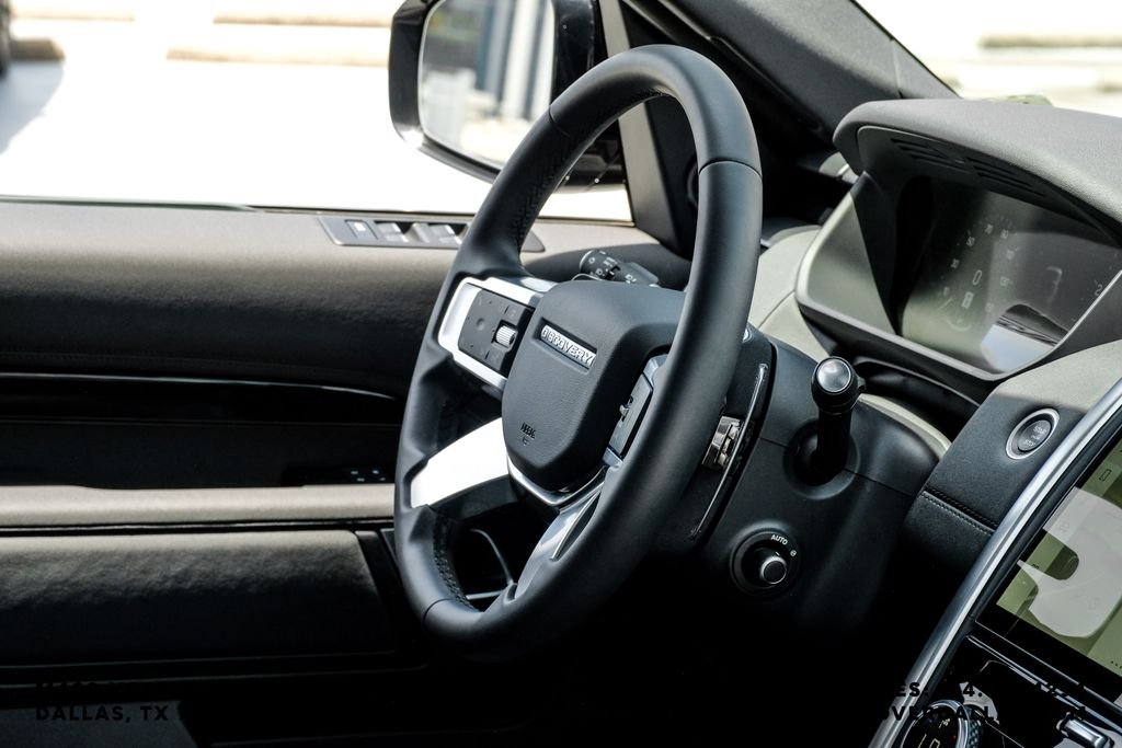 Used 2025 Black Land Rover S image 18
