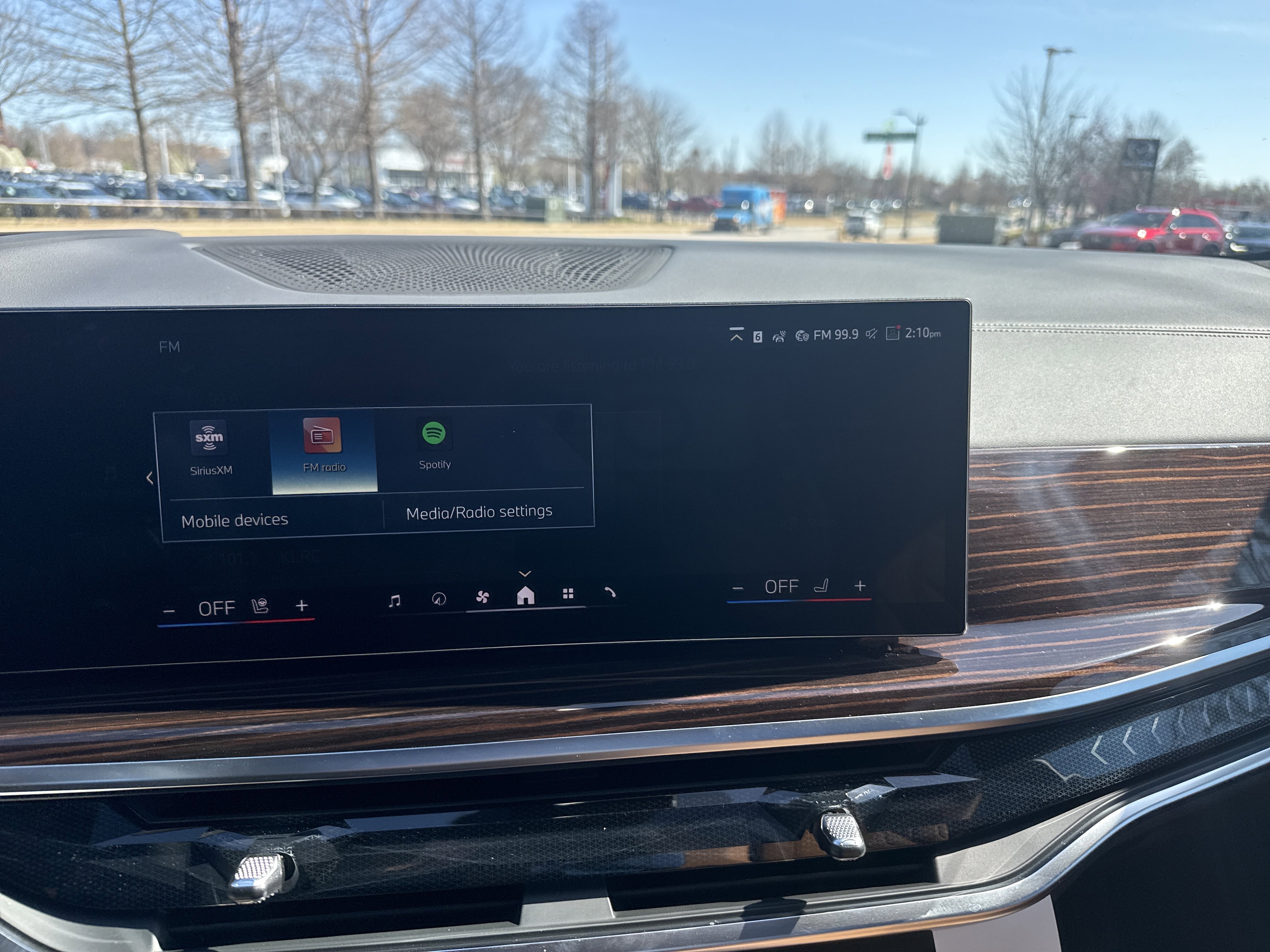 New 2026 0C4W Skyscraper Grey Metallic BMW xDrive50e image 14