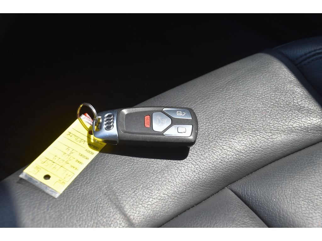 Used 2019 Glacier White Metallic Audi Premium image 37