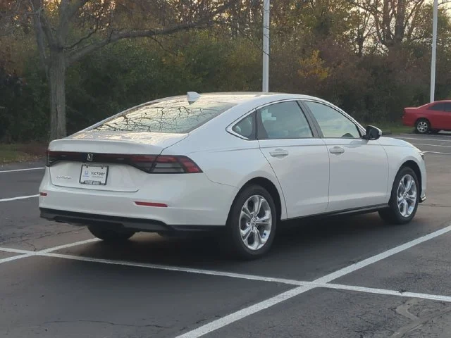New 2026 Platinum White Pearl Honda LX image 6