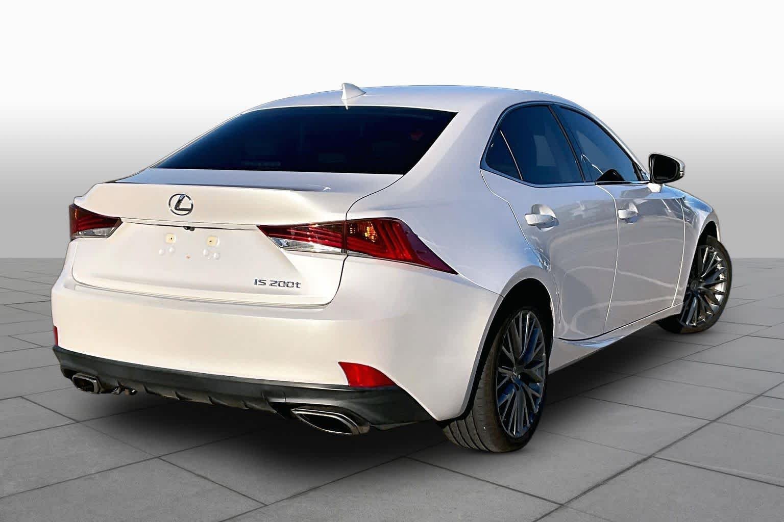 Used 2017 Eminent White Pearl Lexus  image 12