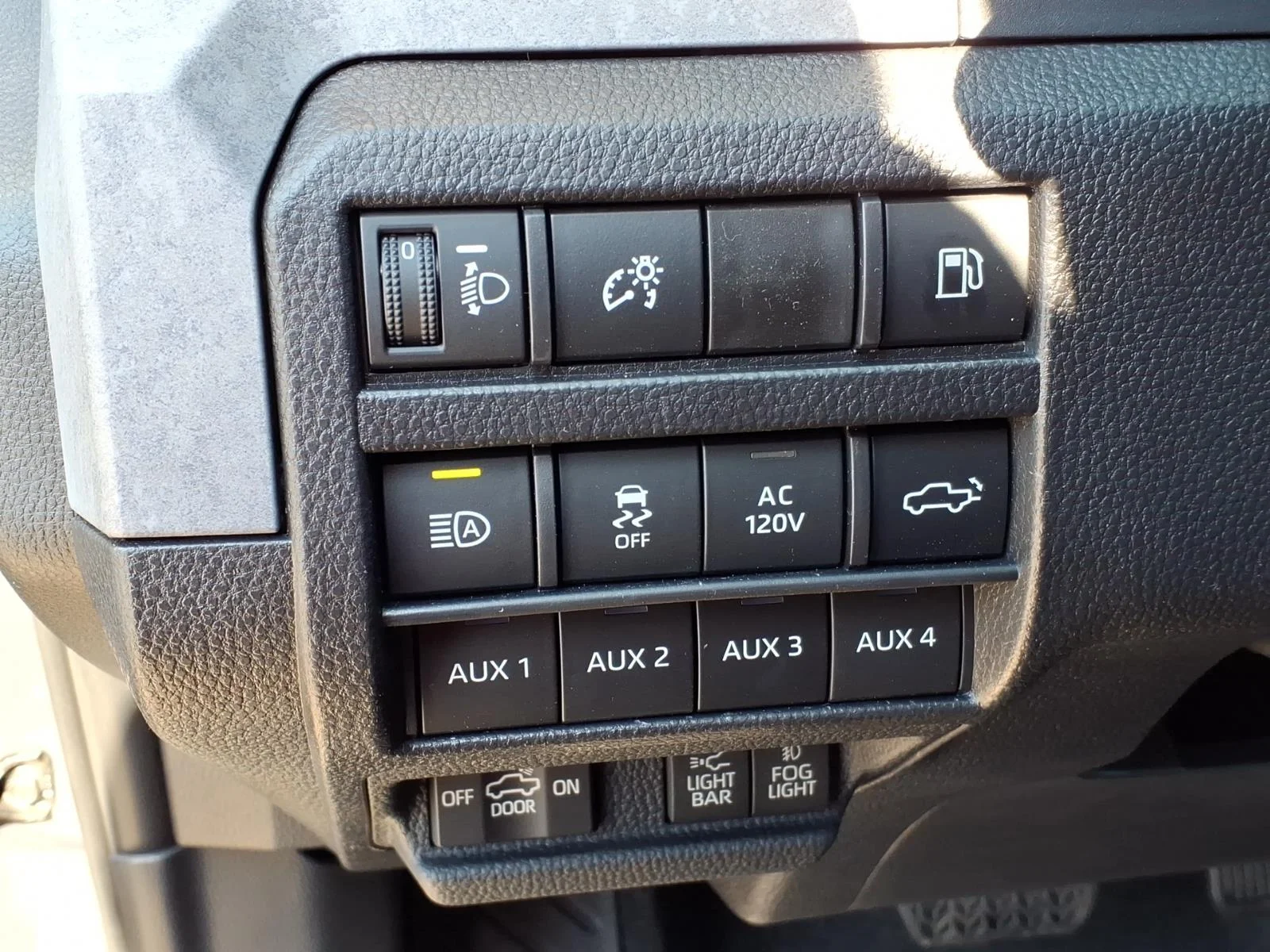 2026 Toyota Tacoma Trailhunter - Photo 8